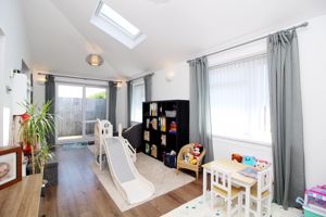 Sitting Room- click for photo gallery